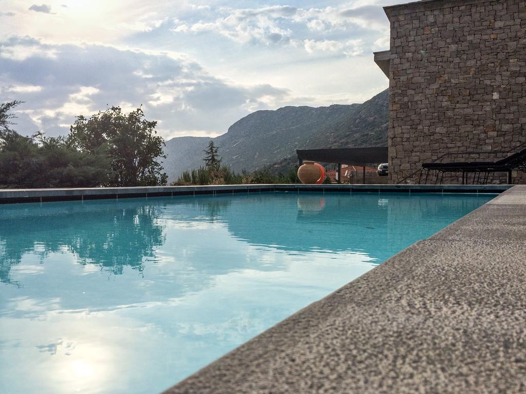 Elafivolia Arachova Suites Ngoại thất bức ảnh